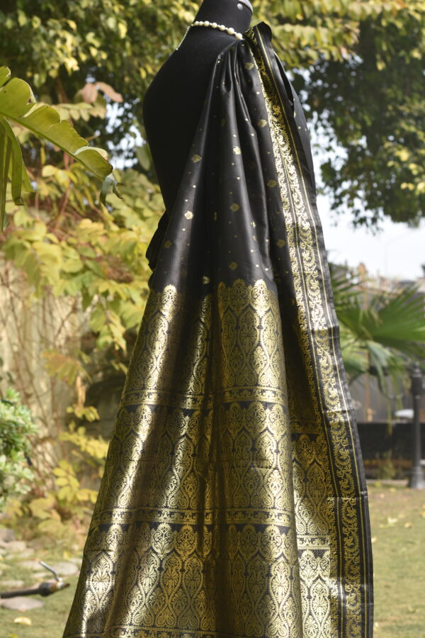 naaz – black banarsi silk saari
