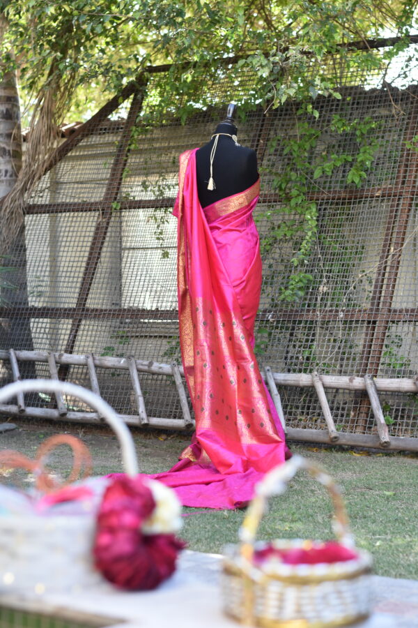 rozina – rani pink banarsi silk saari