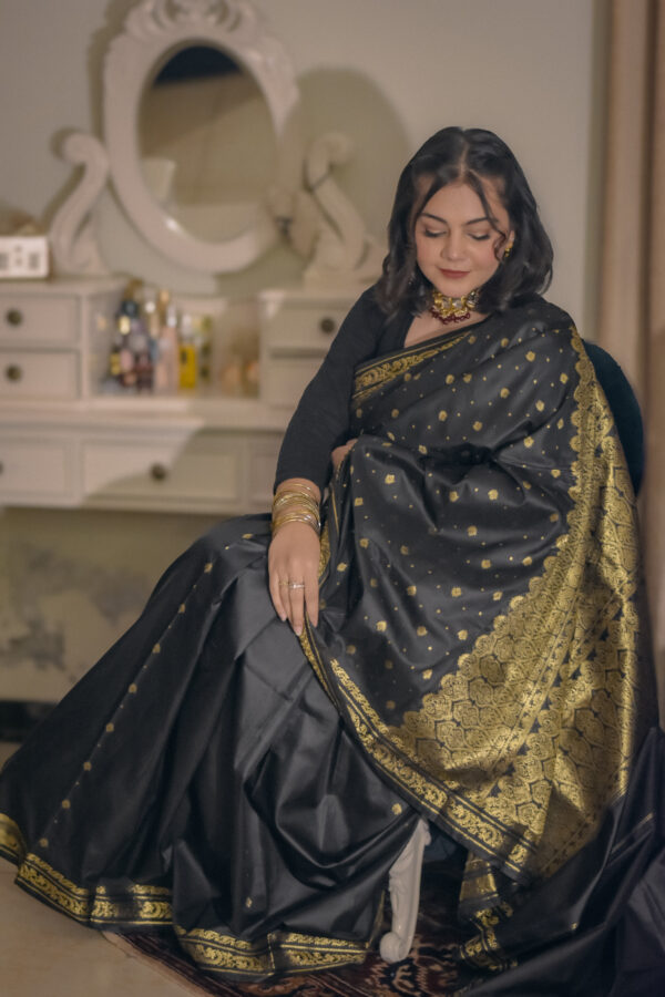 naaz – black banarsi silk saari