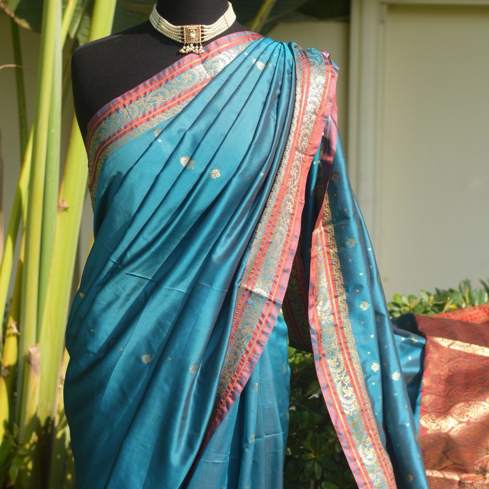 cc26fdf6-bbcc-4a38-8d72-a14799580804 nilofar – royal blue banarasi elegance