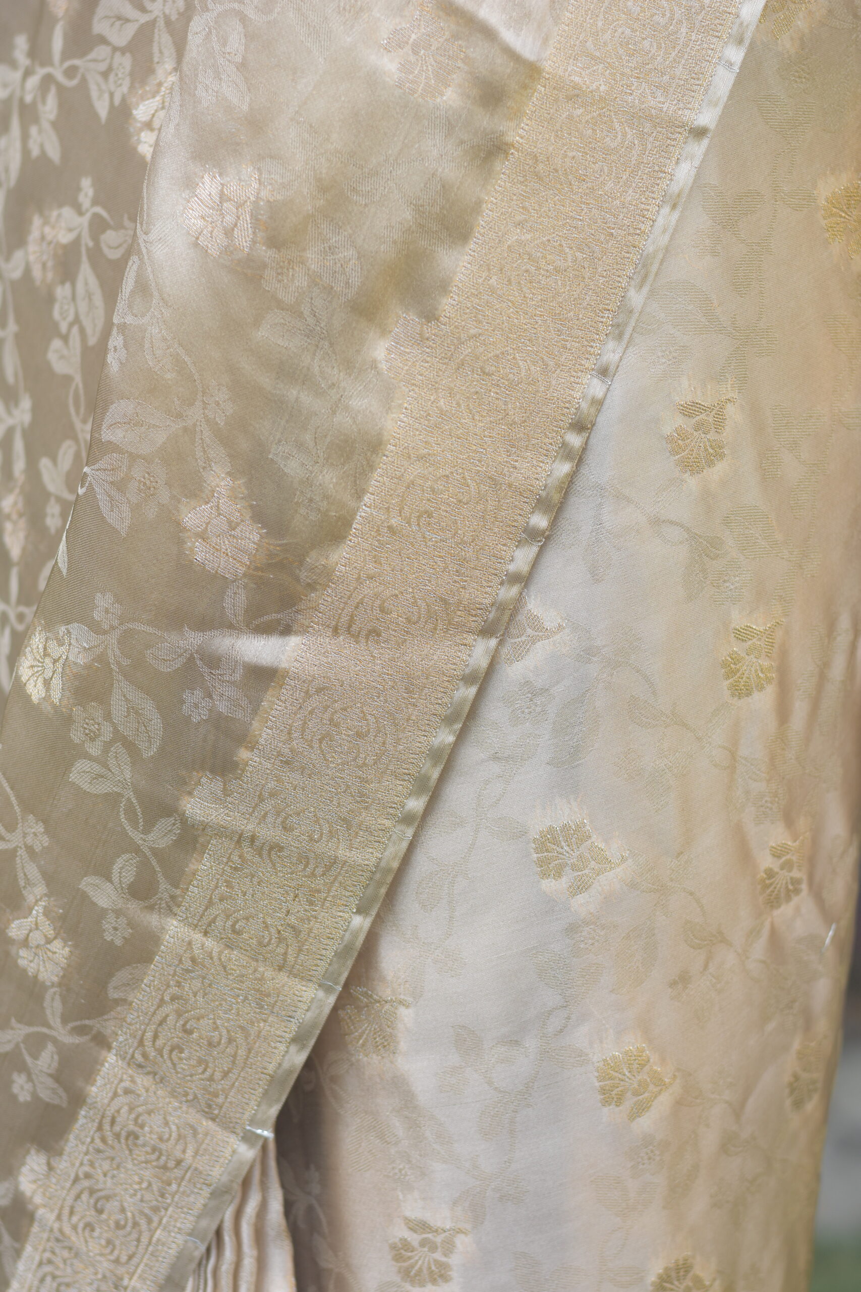 ivory silk banarsi saari ivory silk banarsi saari